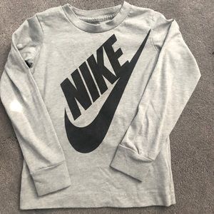 4T Nike shirt
